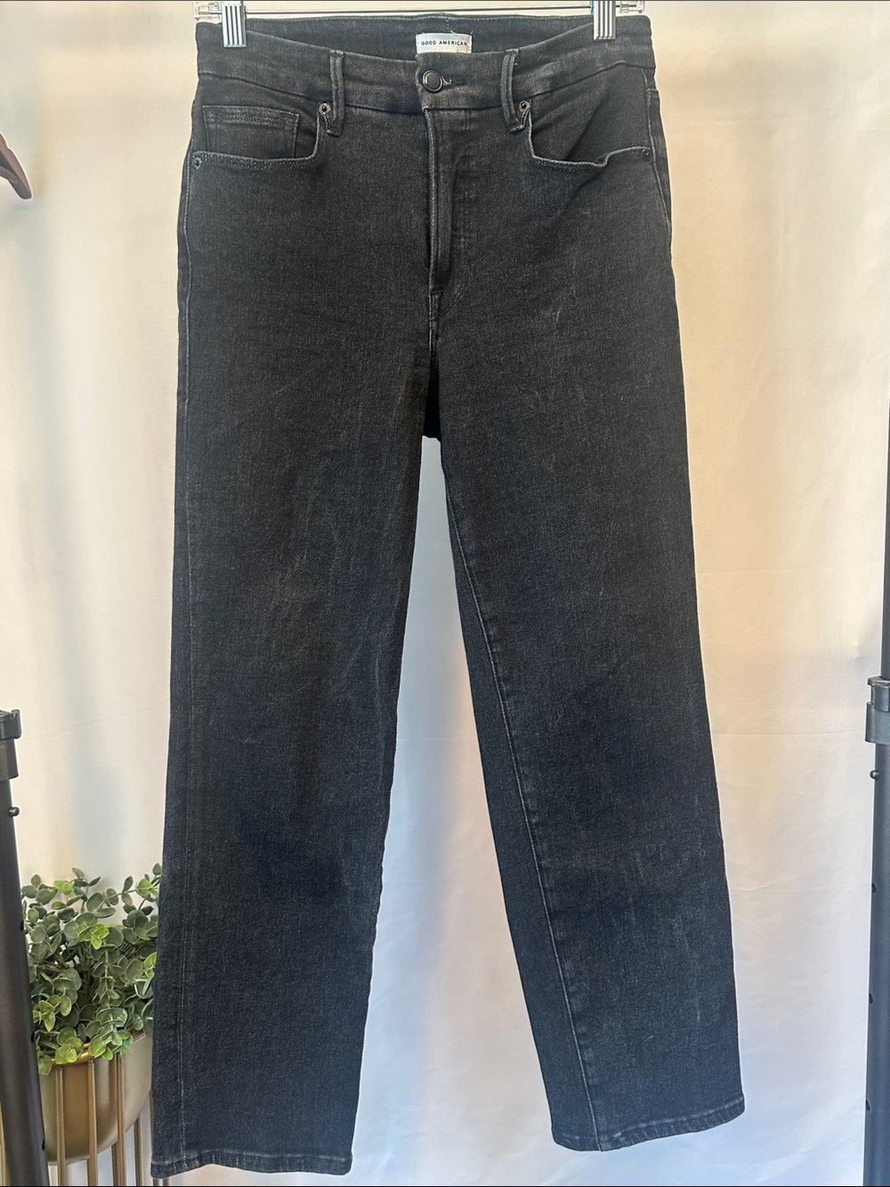 Good American Black Straight Leg Jeans Women’s Size 8/29 Stretch Denim